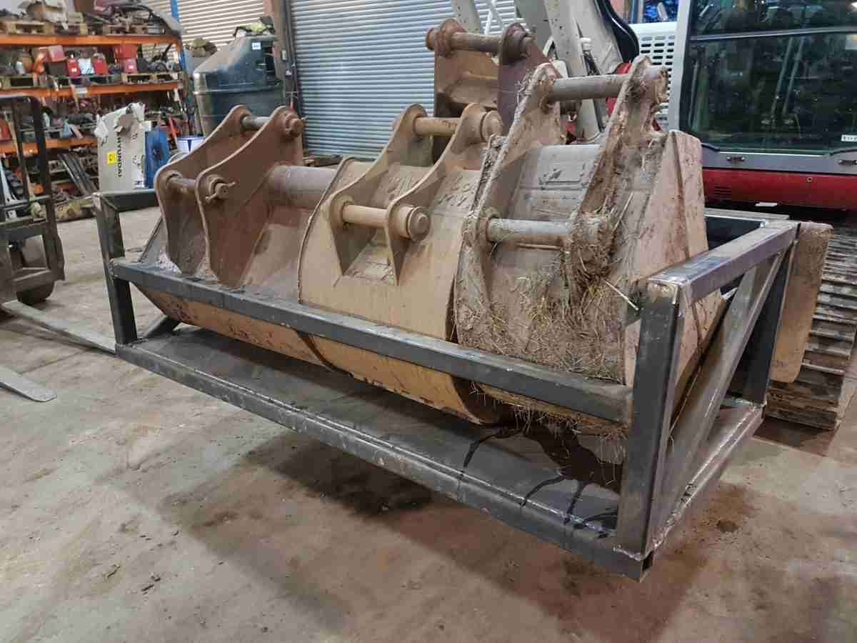 Excavator Bucket Carrier to Suit 8ton Excavator (Takeuchi TB175) eBay