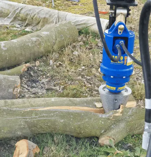 Excavator log splitter attachment for Takeuchi mini digger