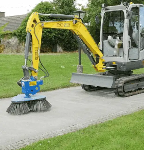RB80 Block Paving Brush (1.5 - 8t Excavators) - Image 6