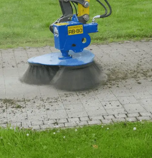 RB80 Block Paving Brush (1.5 - 8t Excavators) - Image 7